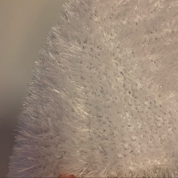 Handmade Sparkly White Shawl/Cape - Picture 3 of 4